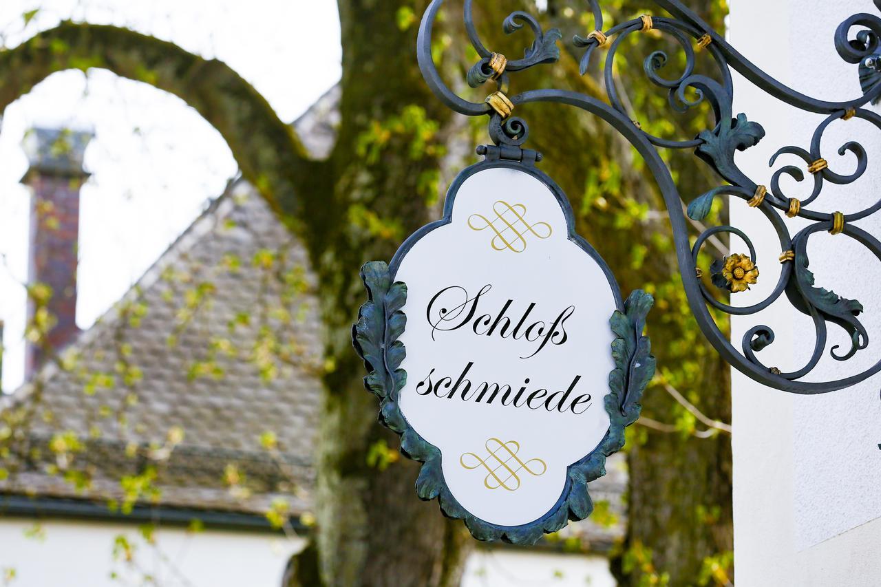 Hotel Zur Schloss-Schmiede Kuhbach  Eksteriør billede